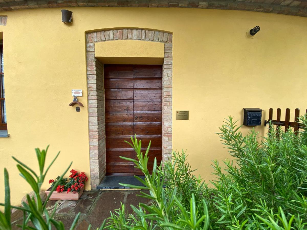 Agriturismo Villino Del Grillo San Gimignano Exterior photo