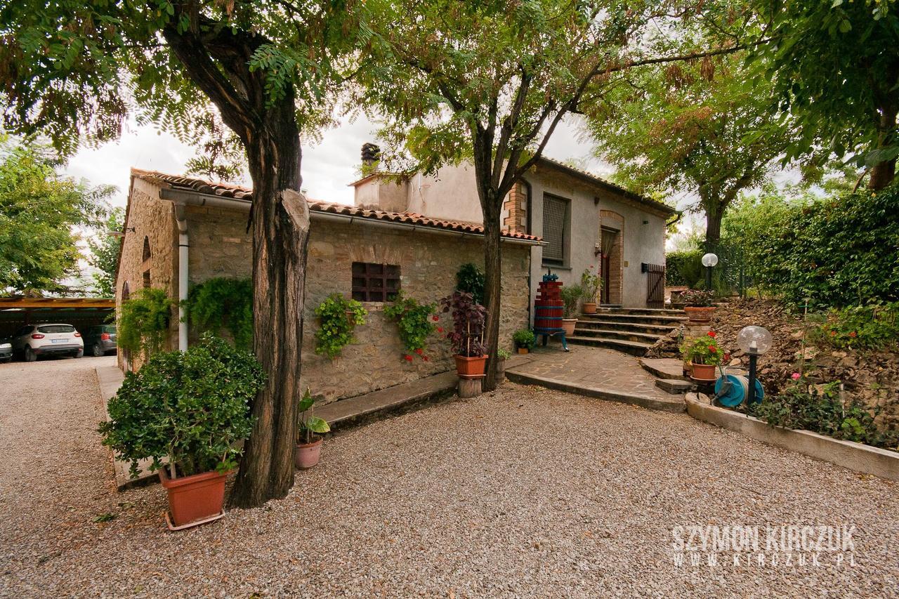 Agriturismo Villino Del Grillo San Gimignano Exterior photo