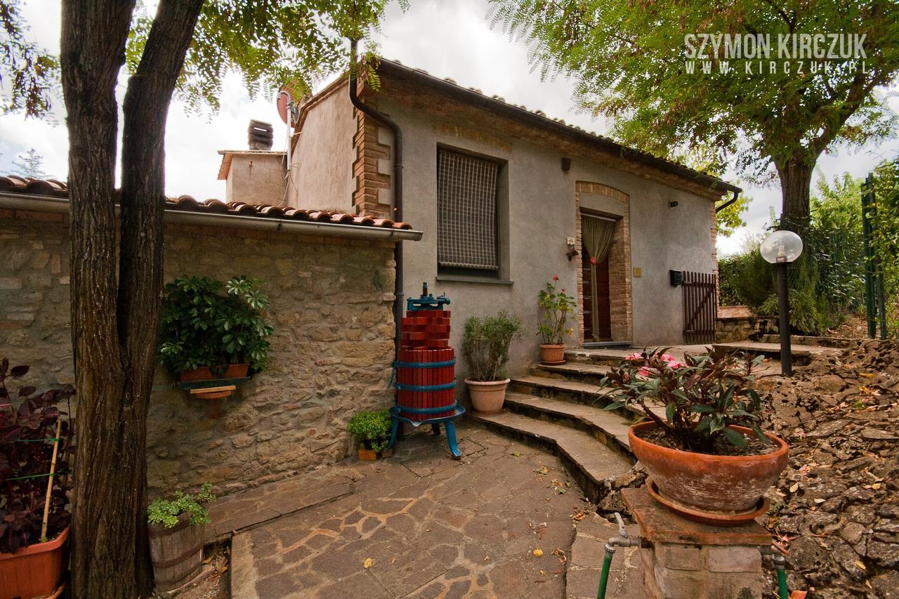 Agriturismo Villino Del Grillo San Gimignano Exterior photo